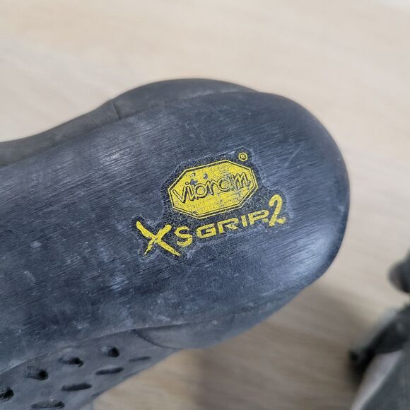 La Sportiva Katana Rock Climbing Shoes XS Grip 2 EU 35 US Womens 4.5 Bouldering - Picture 9 of 9